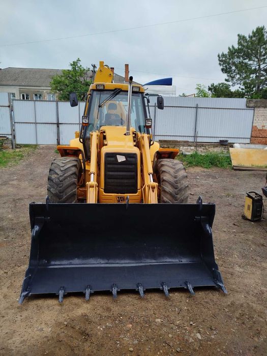 продам ескаватор JCB   4