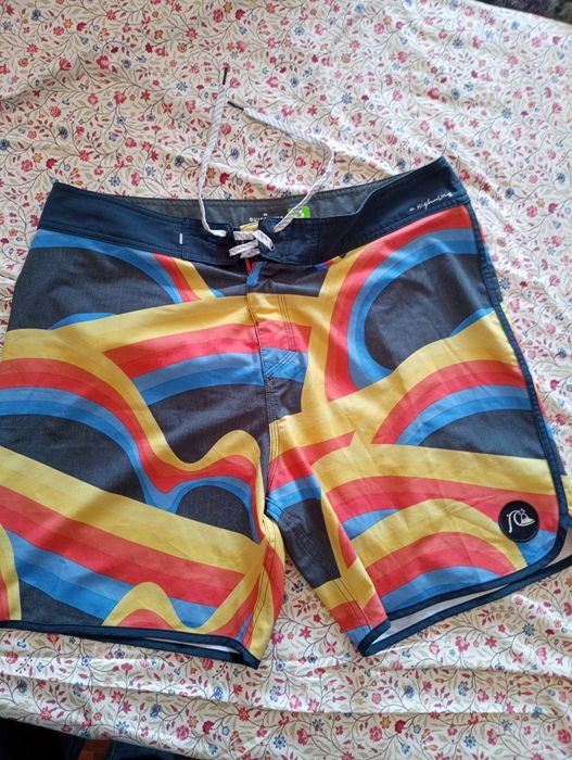 Calções QuikSilver	Como novos	Tamanho 36*