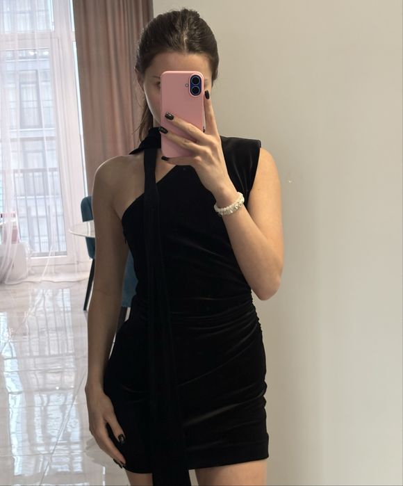 Сукня жіноча чорна оксамитова zara new