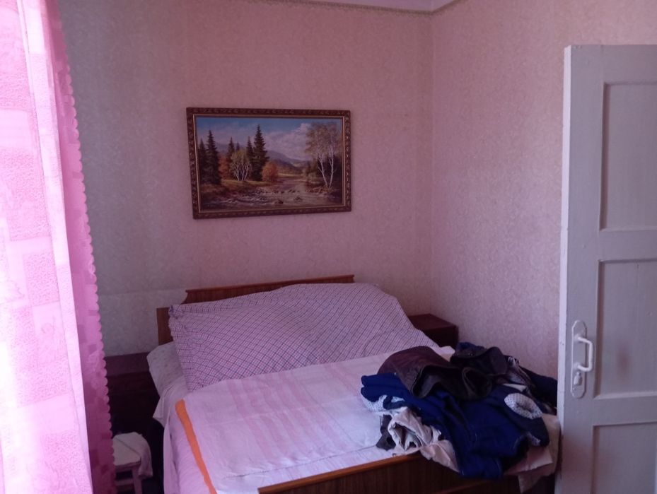 Продам 3-кімнатну квартиру в центрі