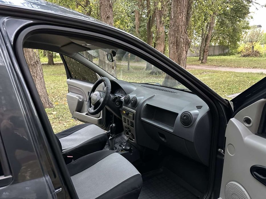 Продам Dacia Logan MCV  2008