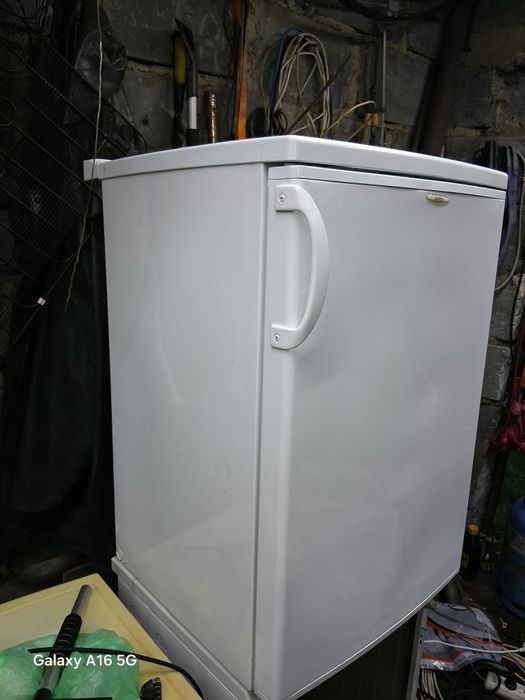 Sprzedam zamrożarkę Amikca 86cm