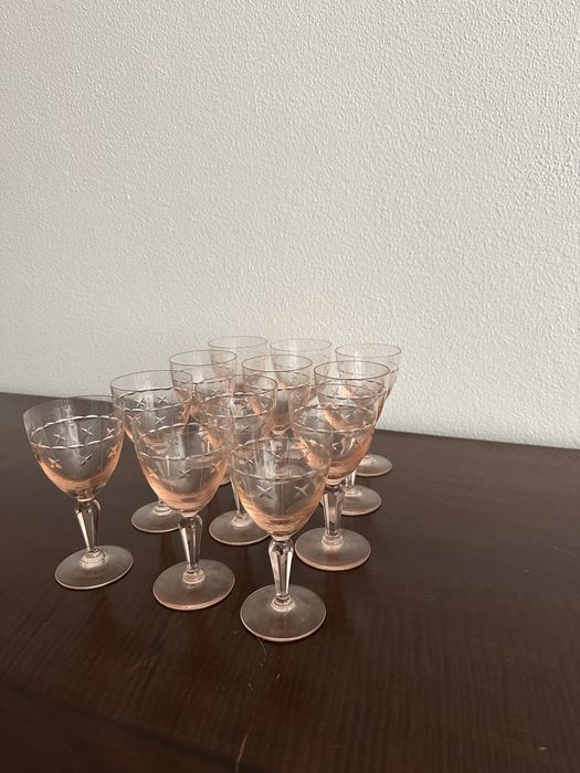 Conjunto de copos 12 peças em tom rosa