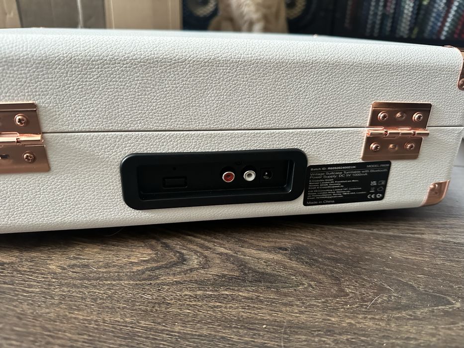 Adapter gramofon walizkowy nowy  retro