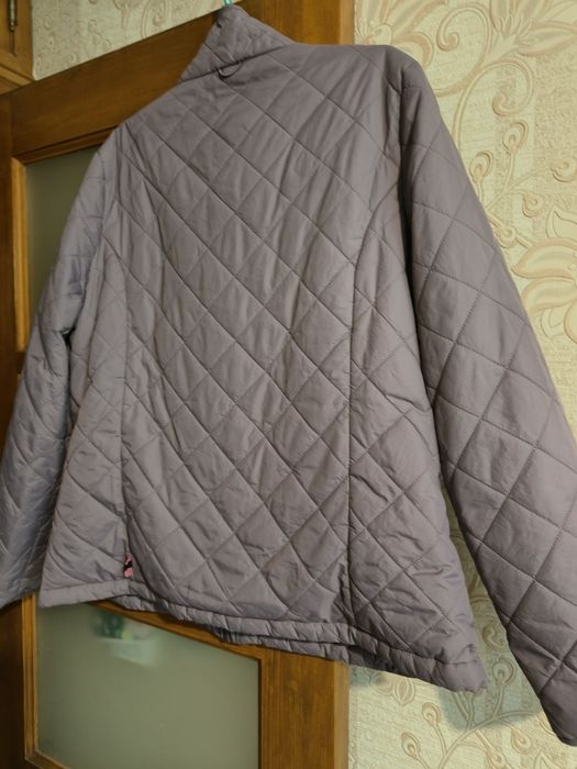 Продам женскую куртку 48-50р