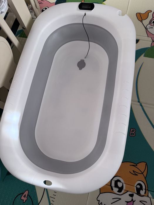 Ванночка дитяча складна з термометром сіра Польща