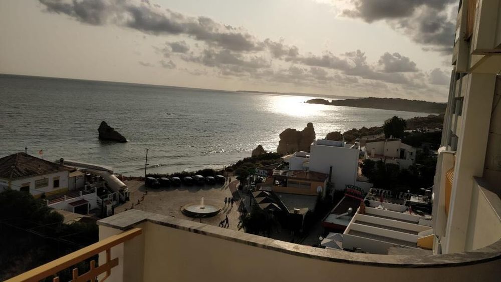 Apartamento T1 situado beira mar praia da rocha