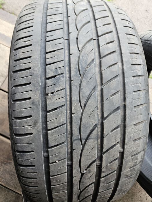 Б,у шини 295/35 r 21