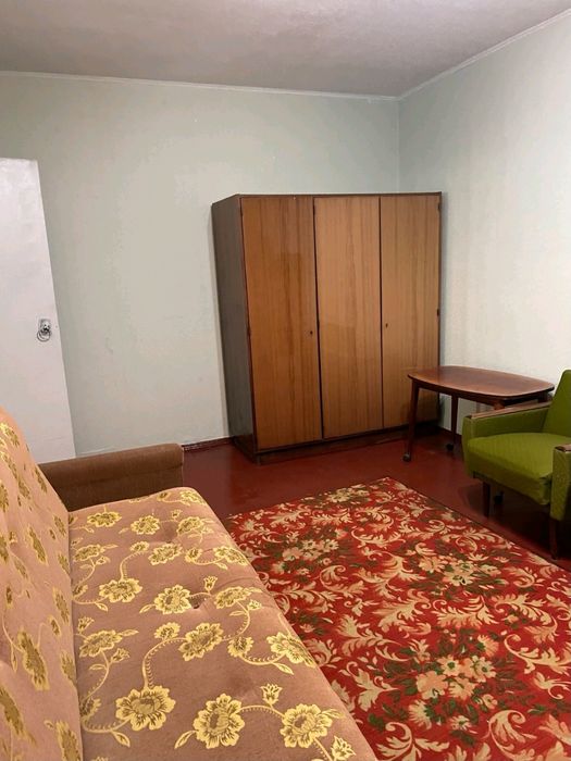 Сдам 1 ком квартиру возле  м. Победы за Ростом