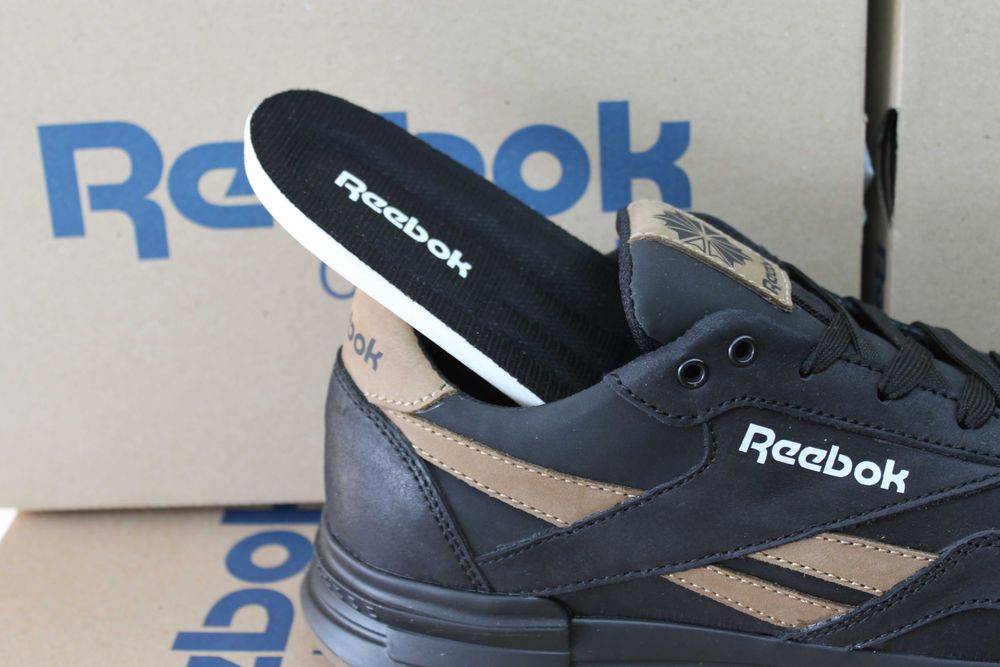 Reebok - кожаные черные кроссовки туфли кросівки  (код:18-25чер/койот)