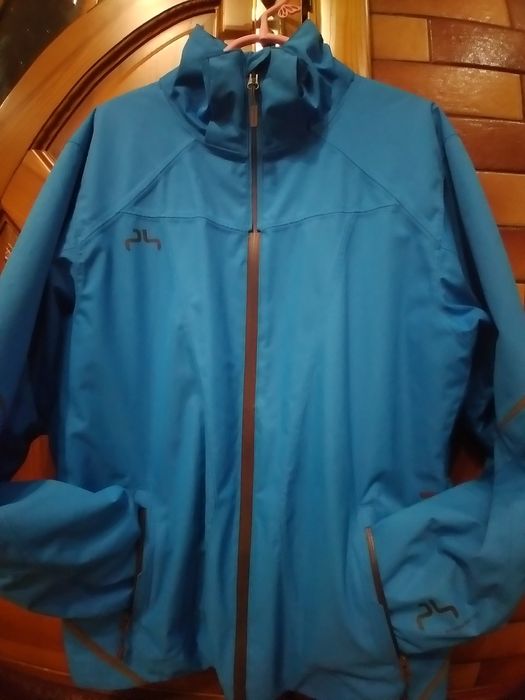 Курточка весна розмір М.