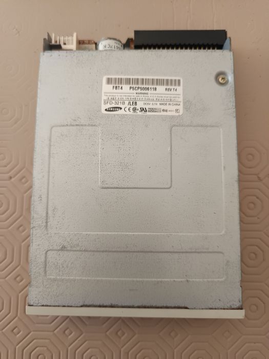 3.5-inch Floppy Disk Drive447059858839326721