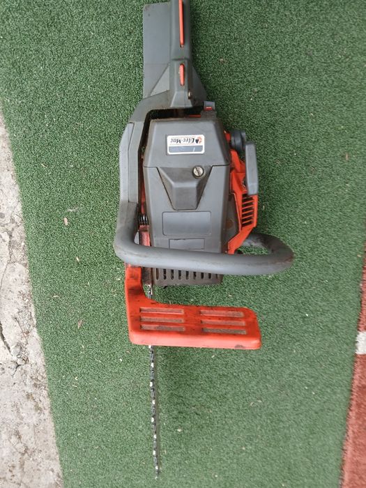 Sprzedam piłę spalinową.