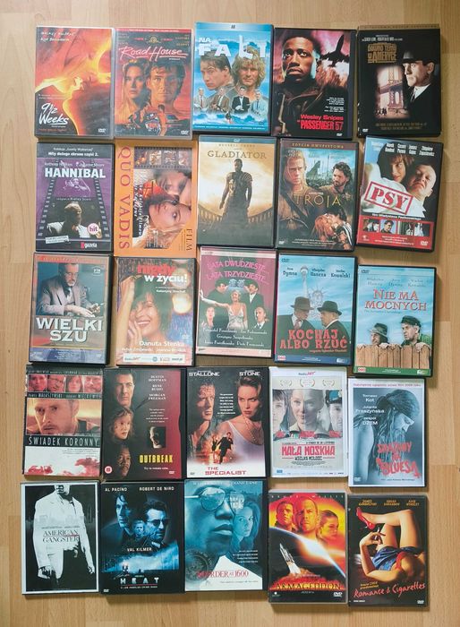 Zestaw 100 filmów DVD z filmowymi hitami