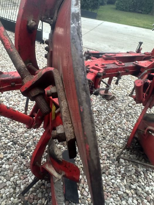 Pług obrotowy Pottinger Servo Nova 3 90-150cm