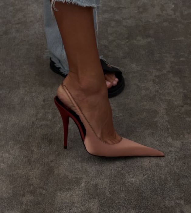 YSL босоніжки туфлі saint laurent туфли мюли мюлі босоножки лодочки сандалі брендові