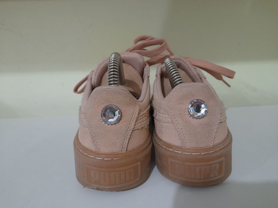 Женские кроссовки Puma Suede Platform Speckled, 38( 24 см)

Источник