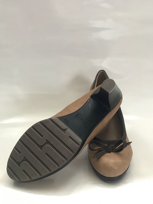 Buty damskie na obcasie