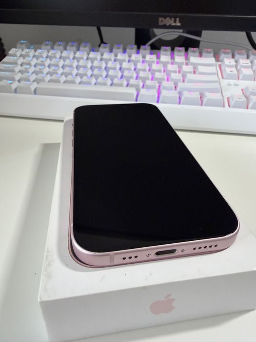 IPhone 15 128 GB - Różowy