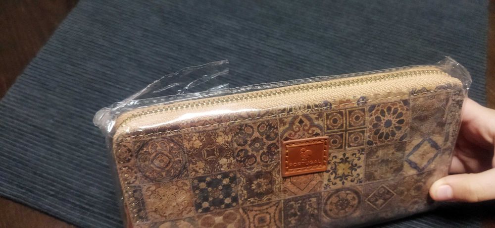 NOVAS - Carteiras em cortiça