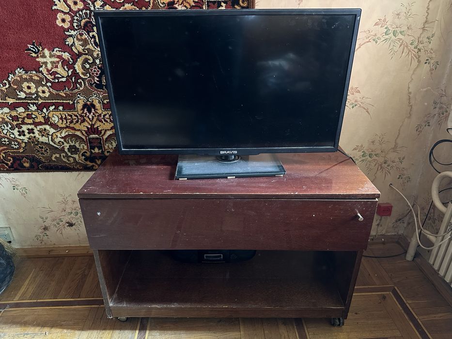 Тумба под телевизор