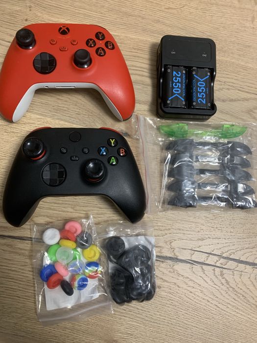 Xbox Series X 1Tb 2 геймпада