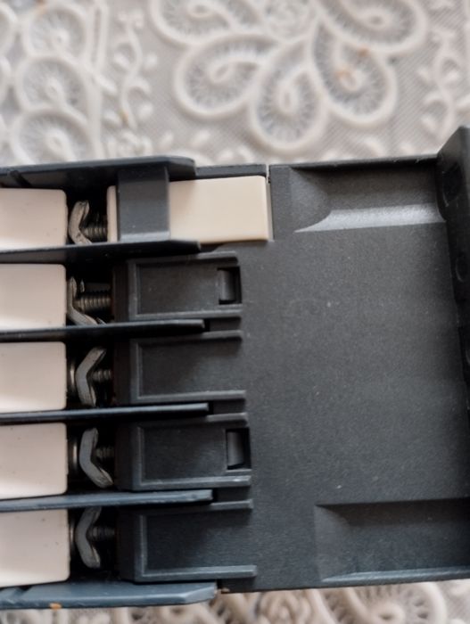 Stycznik mocy Schneider 9A 3P 230V