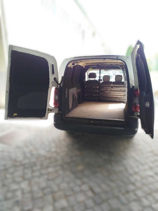 CITROÊN BERLINGO - 345.000 KM - 1600 C.C. - CAIXA PARA CARGA LONGA - ANO DE 2015