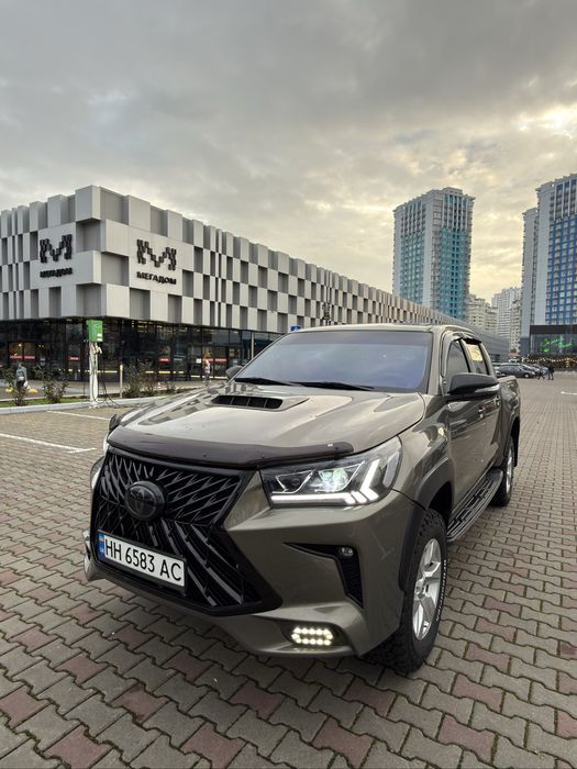 Продам Toyota Hilux «Хайлакс» (Безготівкова оплата можлива )!
