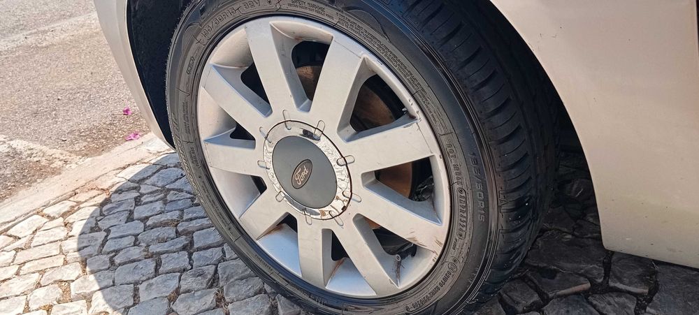 Ford Fiesta — fotografia 11