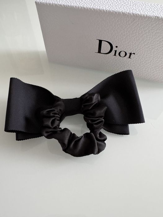 Elegancka kokarda na wlosy Dior