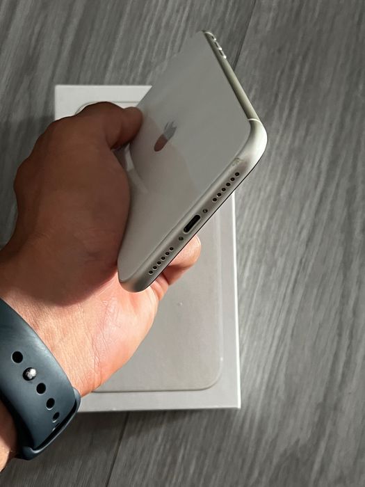 iPhone 11 64Gb - Sem marcas