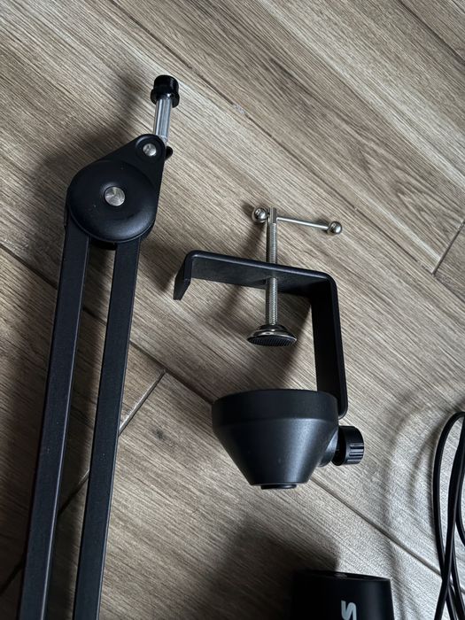 Mikrofon Shure MV7+ + statyw