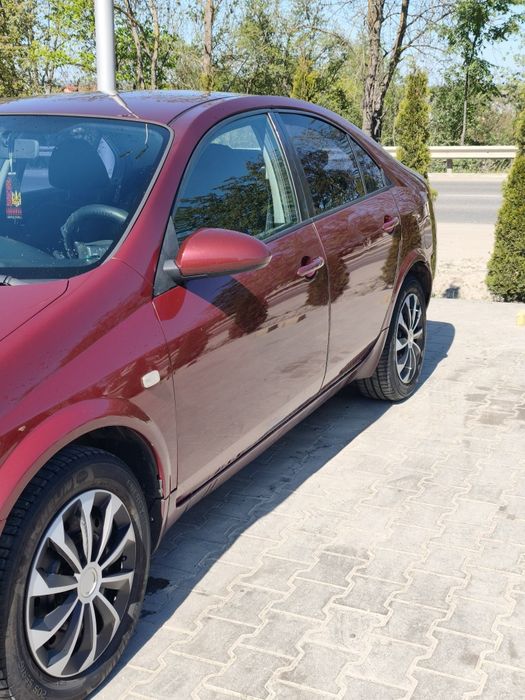 Nissan primera p12