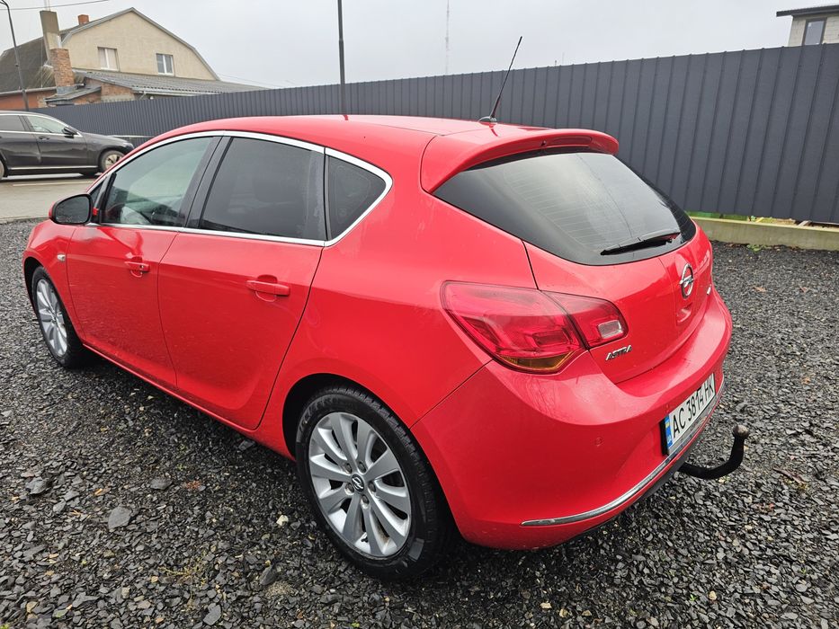 Opel Astra J 2013 1.7d