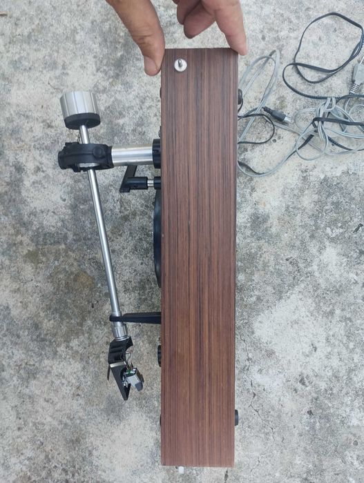 Gira Discos Thorens 165