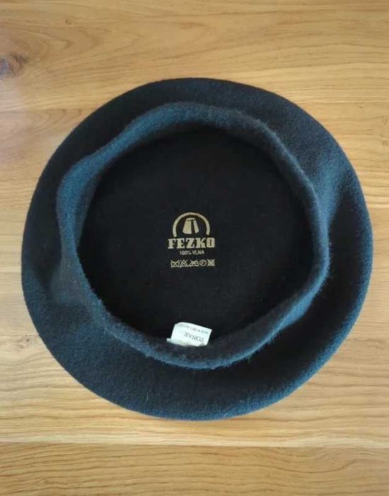 Fezko wełniany beret damski w kolorze czarnym
