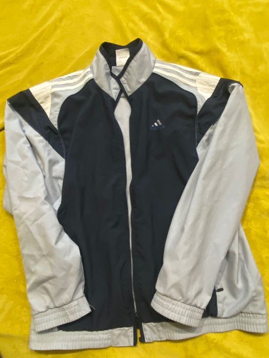 Вітровка adidas,легка