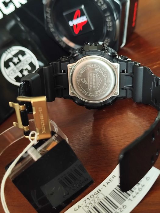 GA-710-GB-1AER Zegarek casio