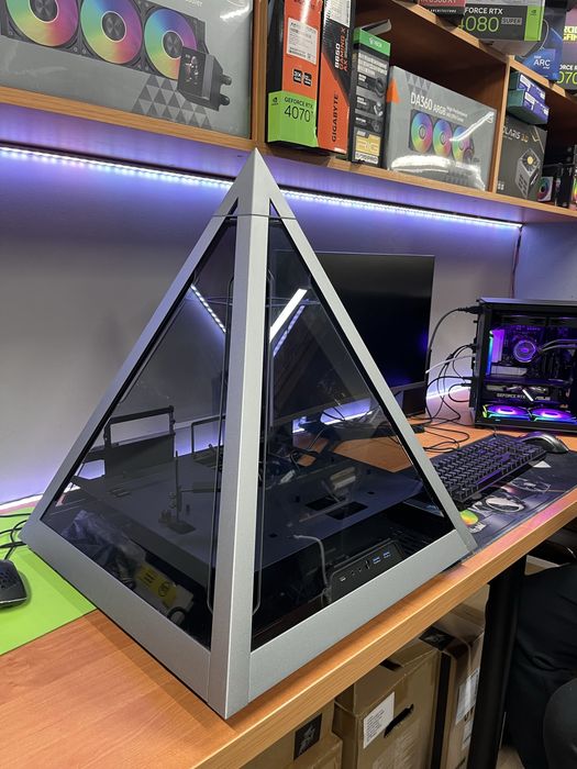 Корпус для ПК Azza pyramid L
