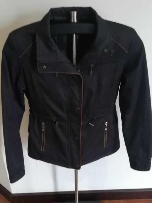 Blusão Senhora Acolchoado Preto