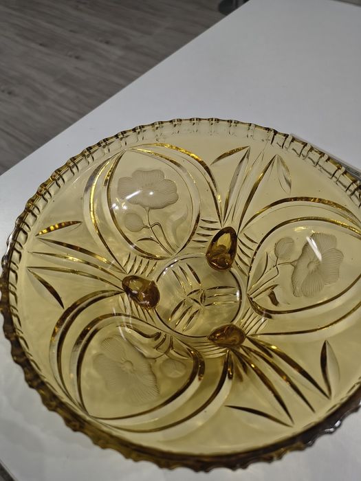 Owocarka , szkło prasowane , bursztynowe