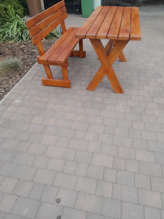 Ławka ze stołem