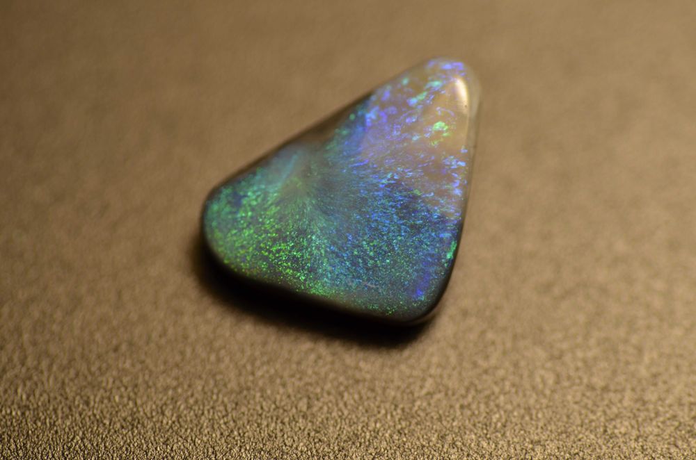 Naturalny szlachetny OPAL australisjki