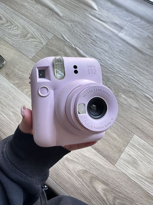 Продам Instax Mini 12 рожевий