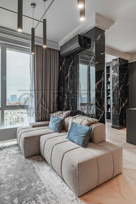 Центр. Золоті Ворота. Нова квартира, Ярославів град