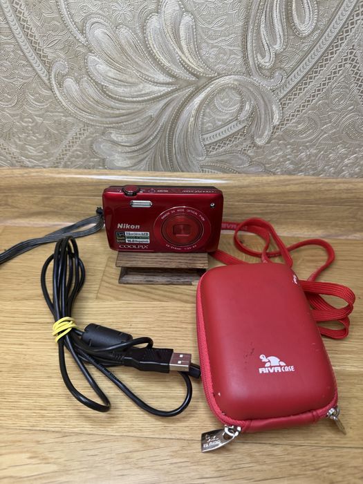 nikon coolpix s - купити цифрові фотокамери Київська область