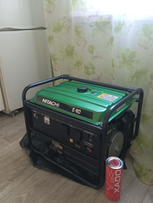 Бензогенератор HITACHI E40