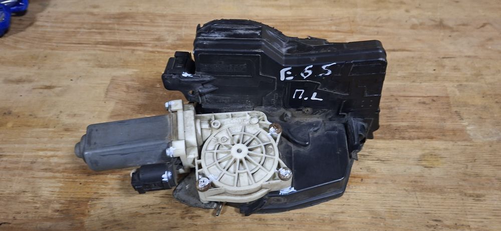 Замок двери дотяжка доводчик BMW e65 e66 передній лівий: 3 200 грн