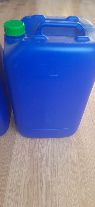 Продам каністри б/у відмінний стан 20,25 літрів